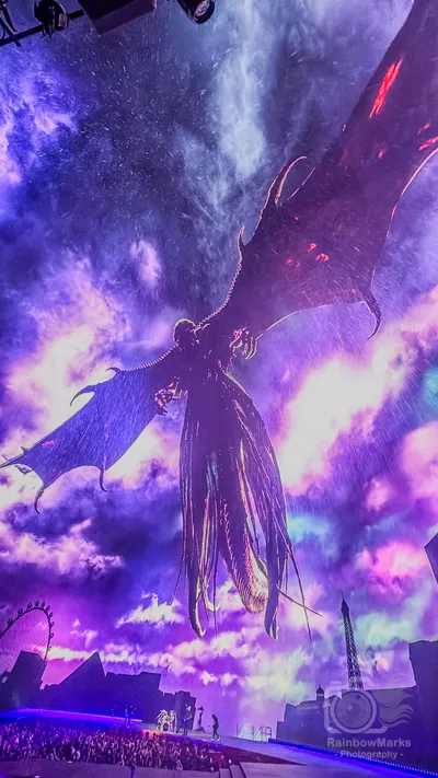 Ktulu soars overhead